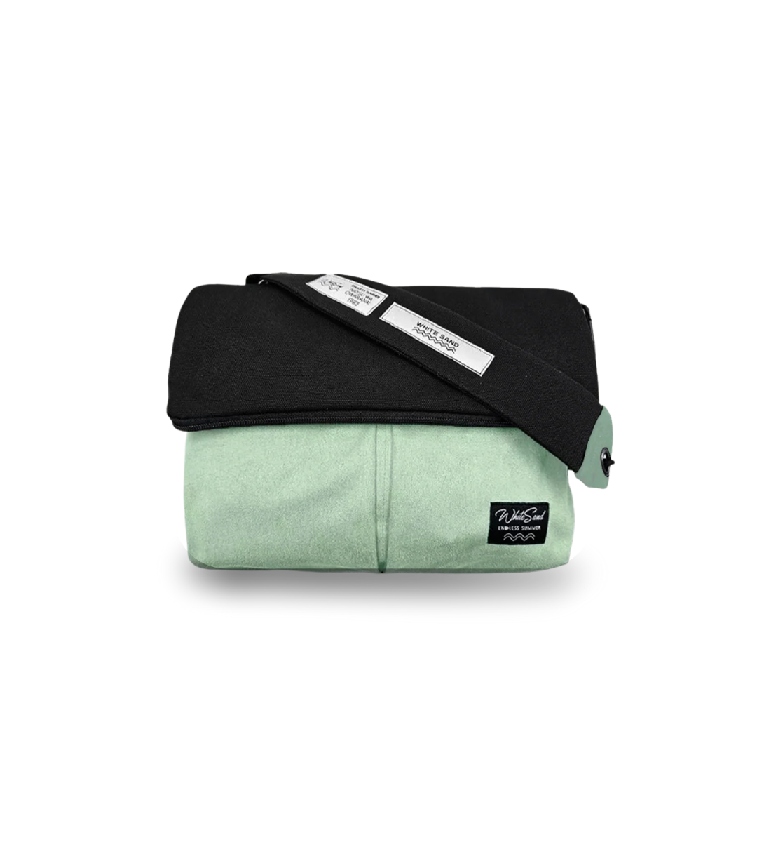CLASSIC OBSIDIAN SACOCHE BAG